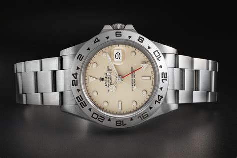 rolex 16550 uneven patina|Rolex Explorer II: 16550 vs 16570 Cream Dials/Plots .